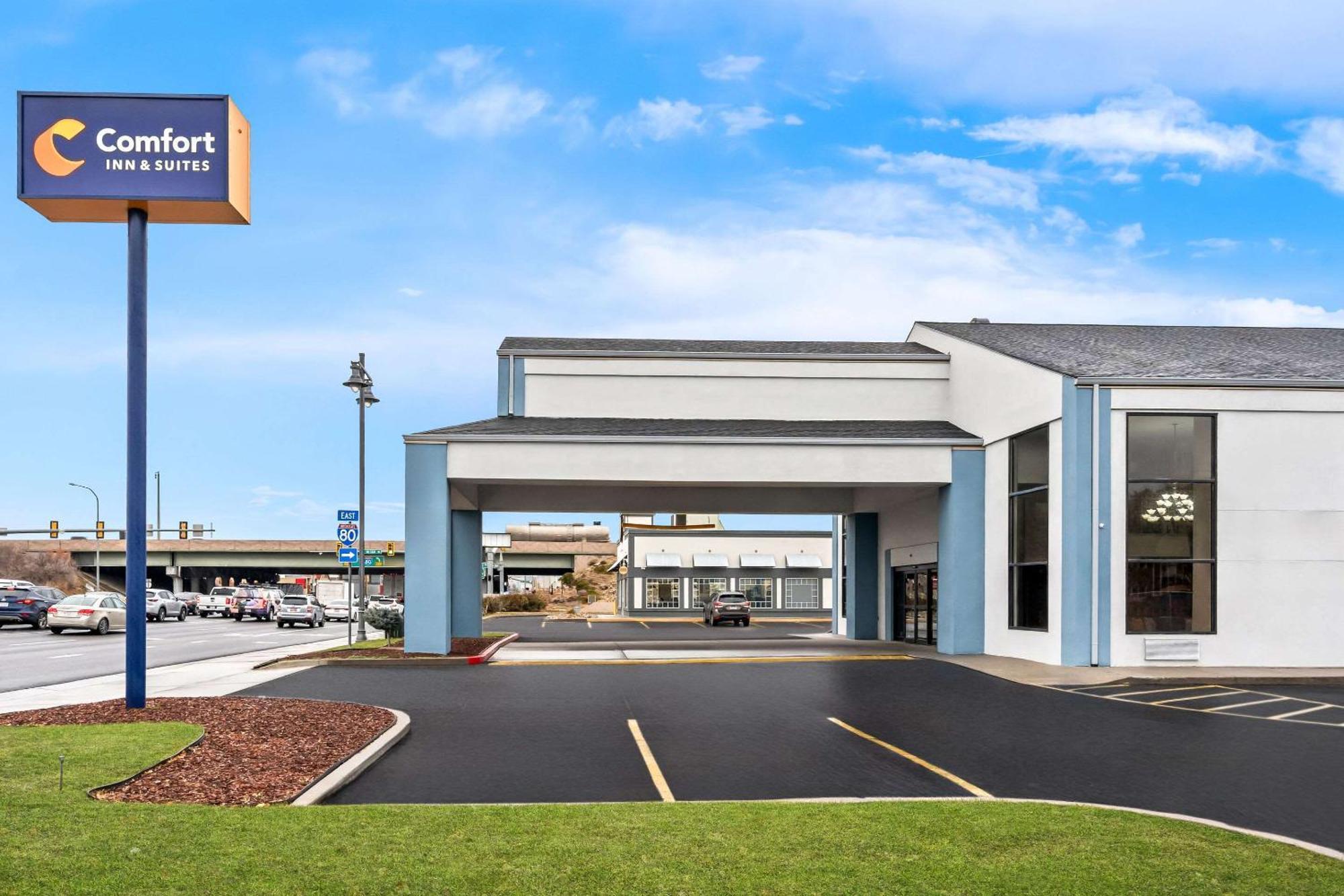 Comfort & Salt I-80 I-15 Downtown Hotel 3*